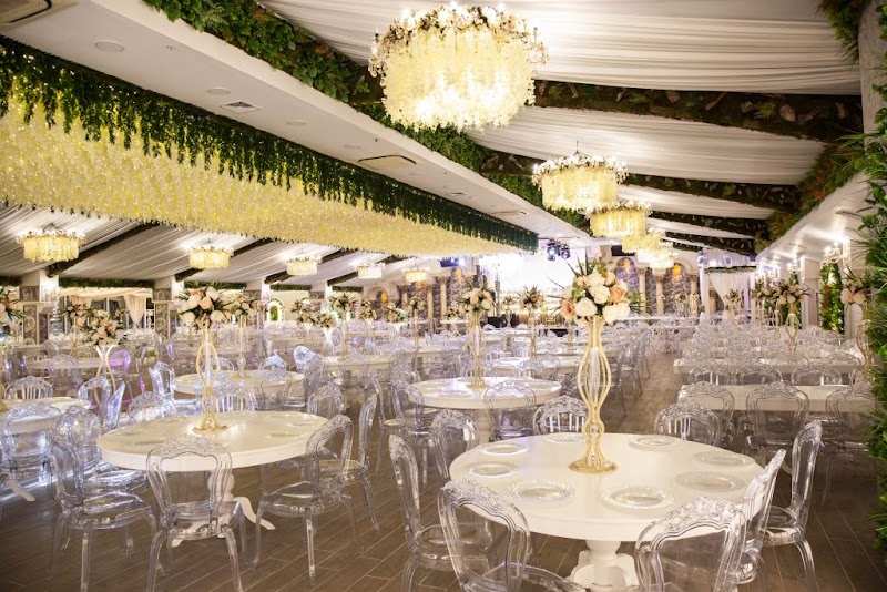 İpek Wedding Plus - Şirinevler Ataköy Düğün Salonu - Kına, Nişan, İsteme-Söz, Düğün, Mezuniyet, Balo, Davet