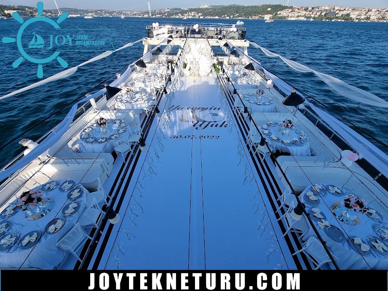 Joy Tekne Organizasyon | Teknede Şirket Yemeği | Teknede Düğün | Teknede Yılbaşı | Wedding On The Boat