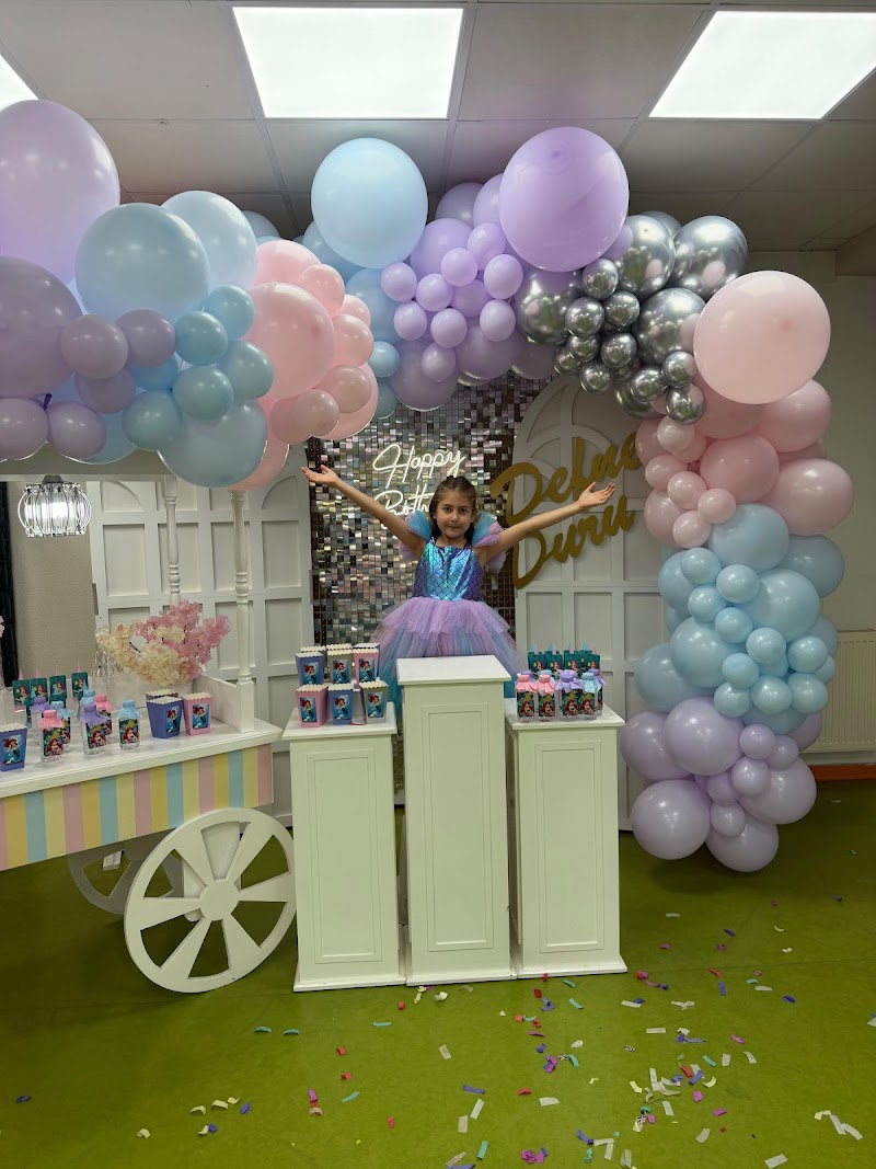 Kids Burda Parti Evi